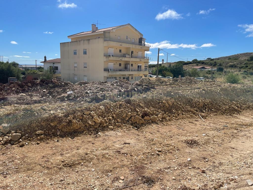 Terreno Urbano em Loures - Image 2