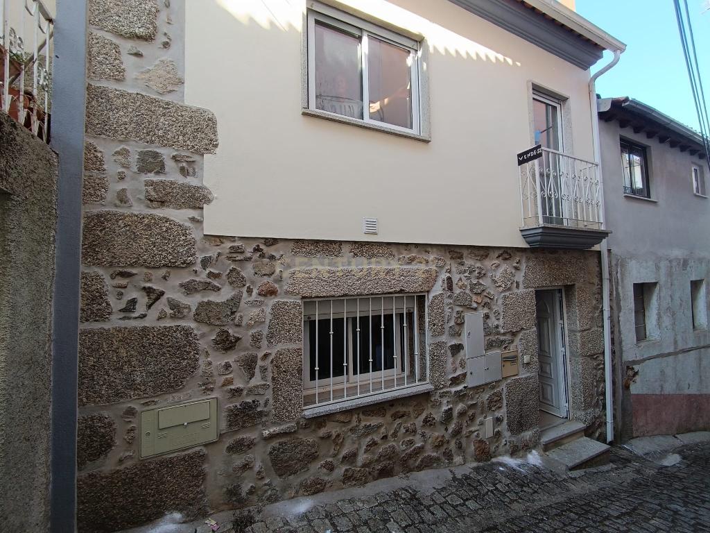 Moradia T2 Alcongosta, Fundão - Image 1