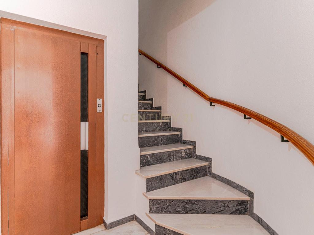 undefined - Image 31