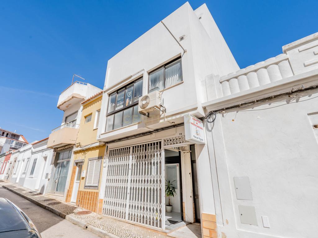 EXCELENTE OPORTUNIDADE DE INVESTIMENTO Prédio Comercial em Portimão - Image 29