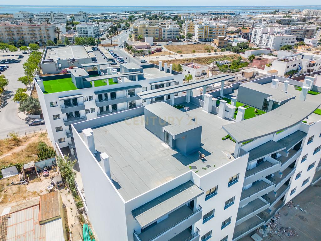 Apartamento T3 Novo no Condomínio "Olhão Residences" com Piscina, Lugar de Garagem e arrecadação. - Image 36
