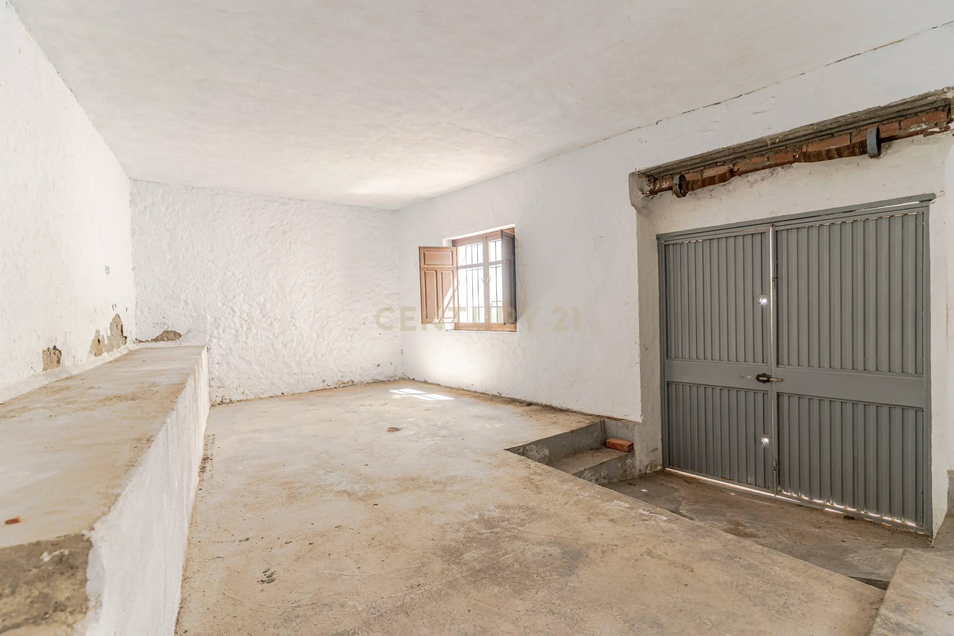 undefined - Image 35