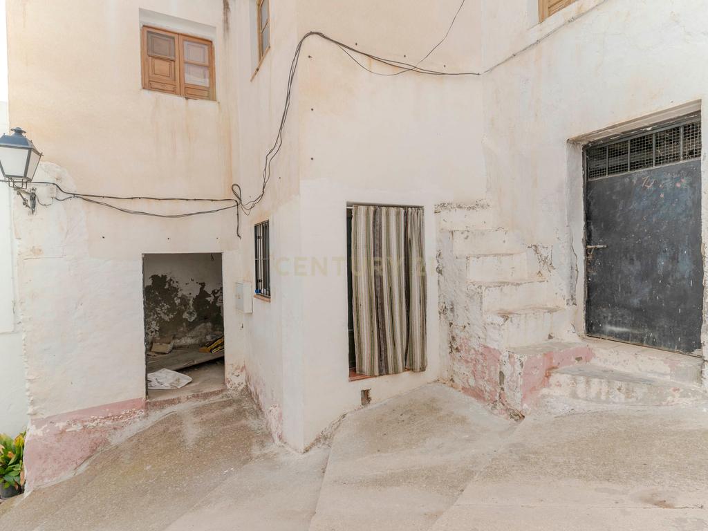 undefined - Image 32