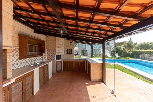 Moradia  T6 com Piscina em São Félix da Marinha - Image 5