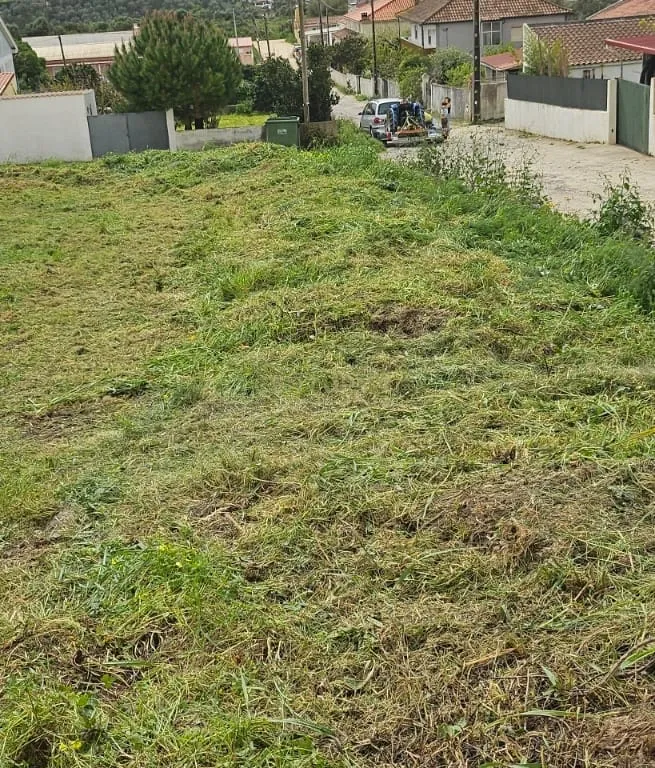 Terreno Urbano com 1200mts2 em Camarões, Almargem do Bispo, Sintra - Image 8