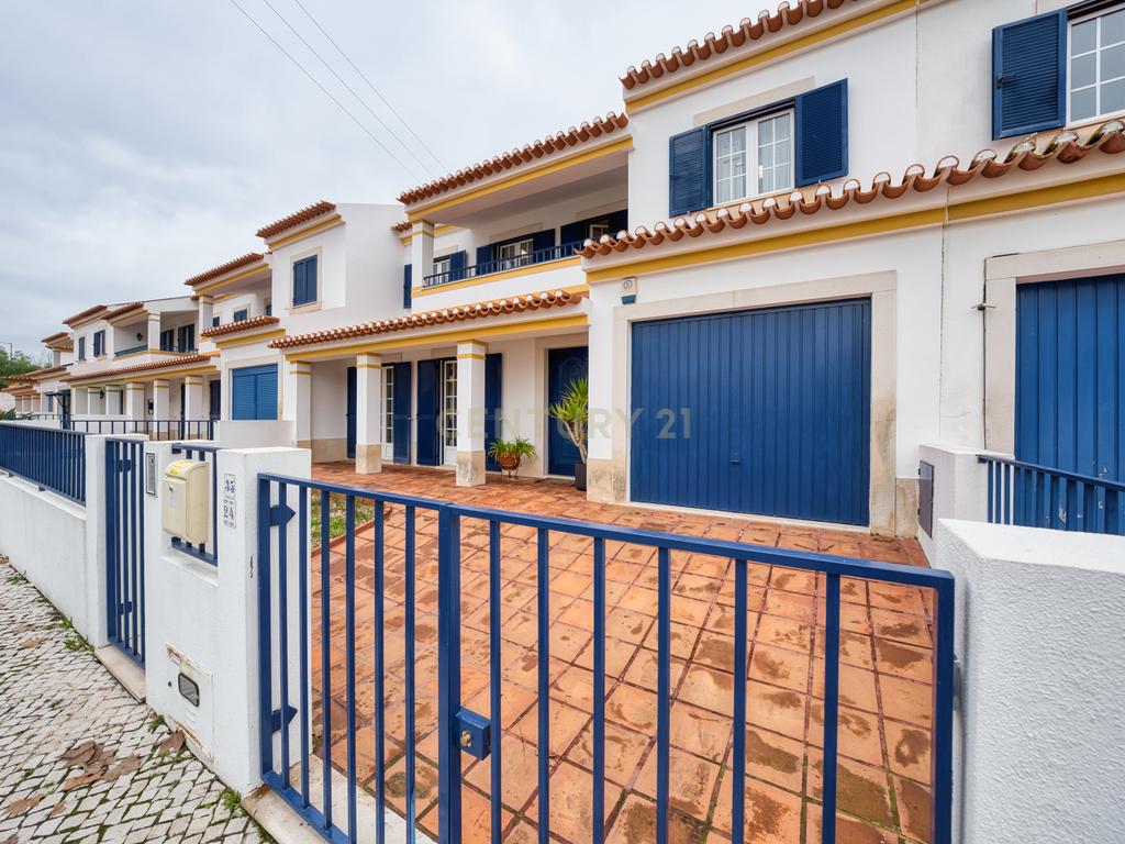 Moradia T4 - Conforto, requinte! - Image 2