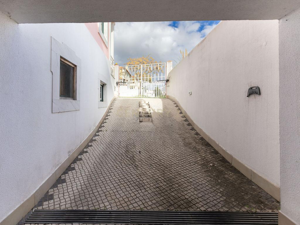 Moradia T5, Charneca da Caparica - Image 46