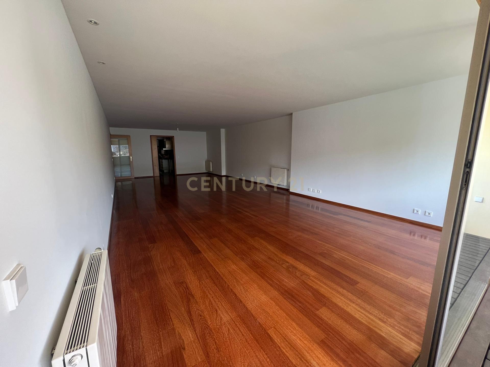 Apartamento T3 à venda em Lordelo do Ouro e Massarelos, Porto — foto 4