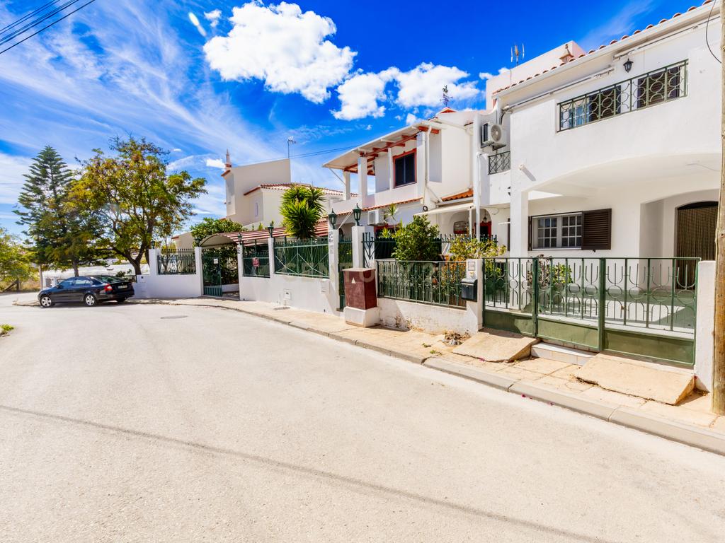 Moradia T3 à venda em Altura, Castro Marim - Image 1