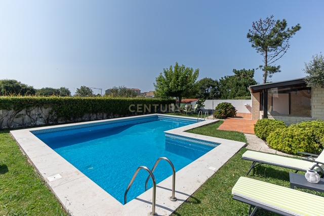 Moradia  T6 com Piscina em São Félix da Marinha - Image 1