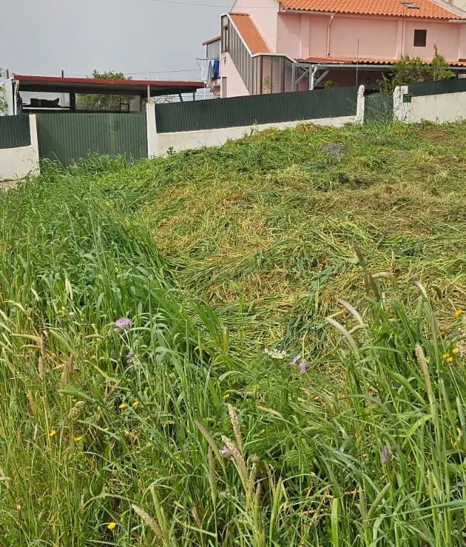 Terreno Urbano com 1200mts2 em Camarões, Almargem do Bispo, Sintra - Image 9