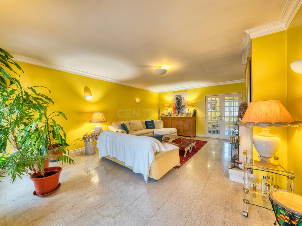 Moradia T4 - Conforto, requinte! - Image 7