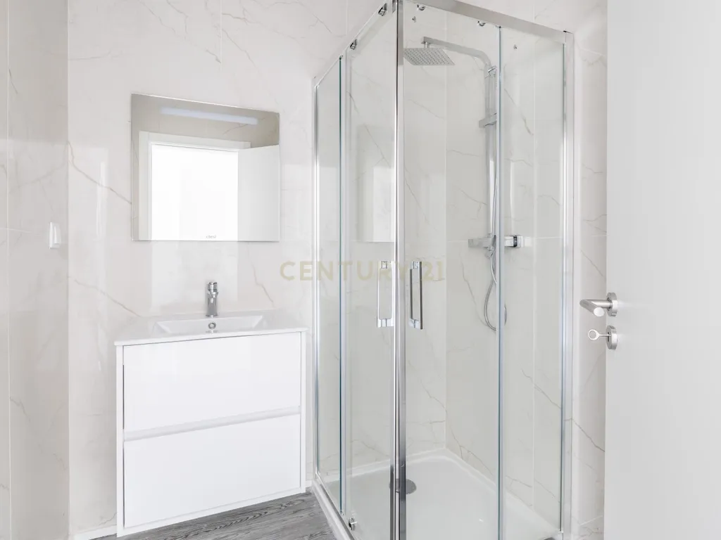 Apartamento T3 Novo no Condomínio "Olhão Residences" com Piscina, Lugar de Garagem e arrecadação. - Image 25