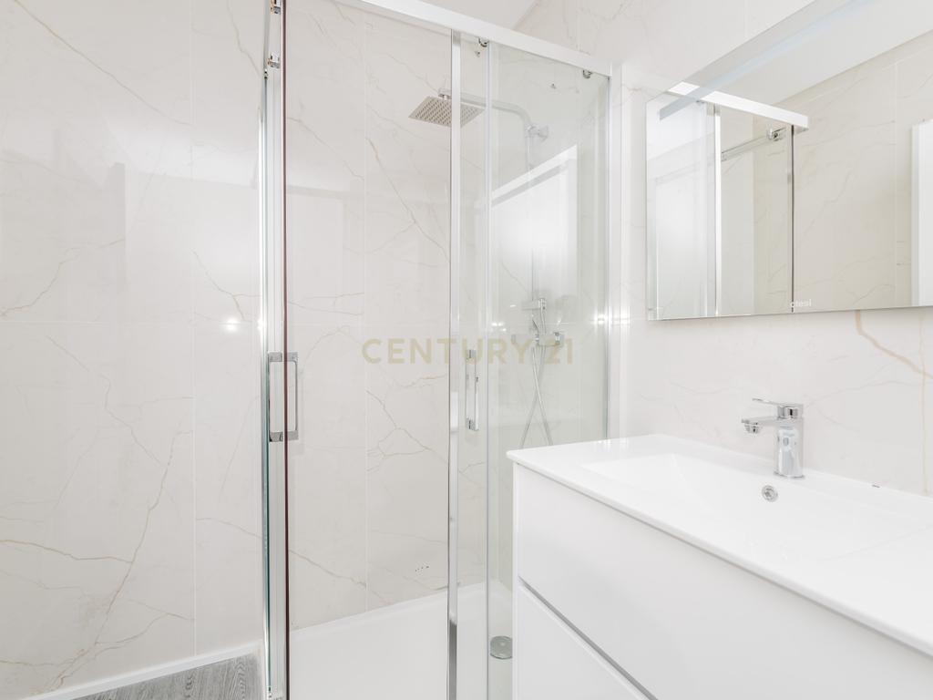 Apartamento T3 Novo no Condomínio "Olhão Residences" com Piscina, Lugar de Garagem e arrecadação. - Image 19