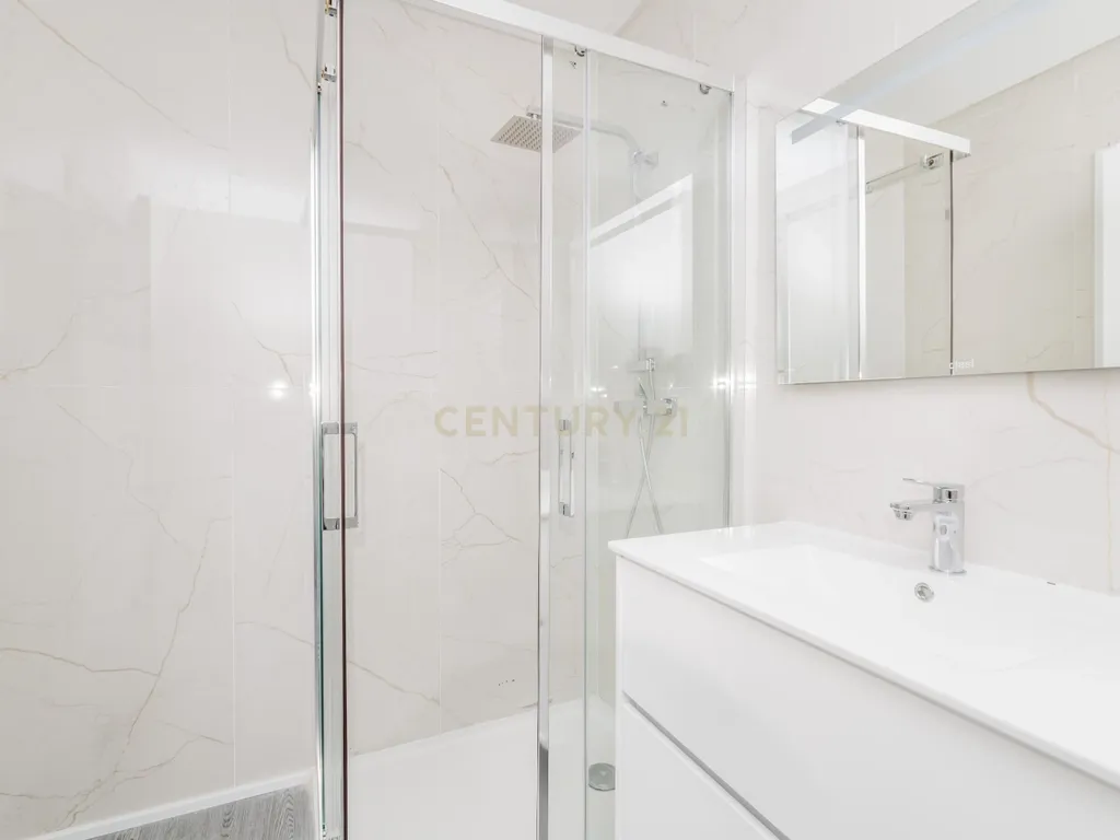 Apartamento T3 Novo no Condomínio "Olhão Residences" com Piscina, Lugar de Garagem e arrecadação. - Image 19