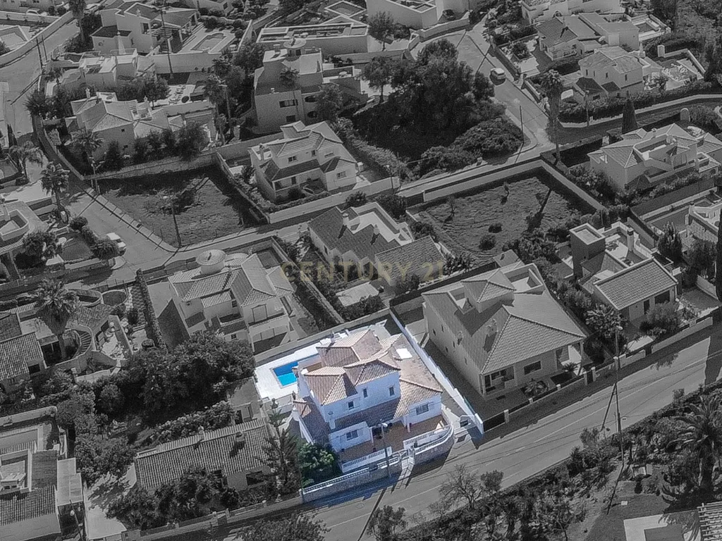 Excelente moradia em Carvoeiro - Image 35