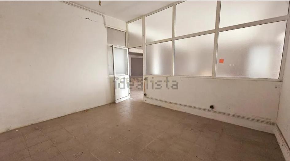 Moradia T3 unifamiliar e armazém em Tagilde e Vizela - Image 8