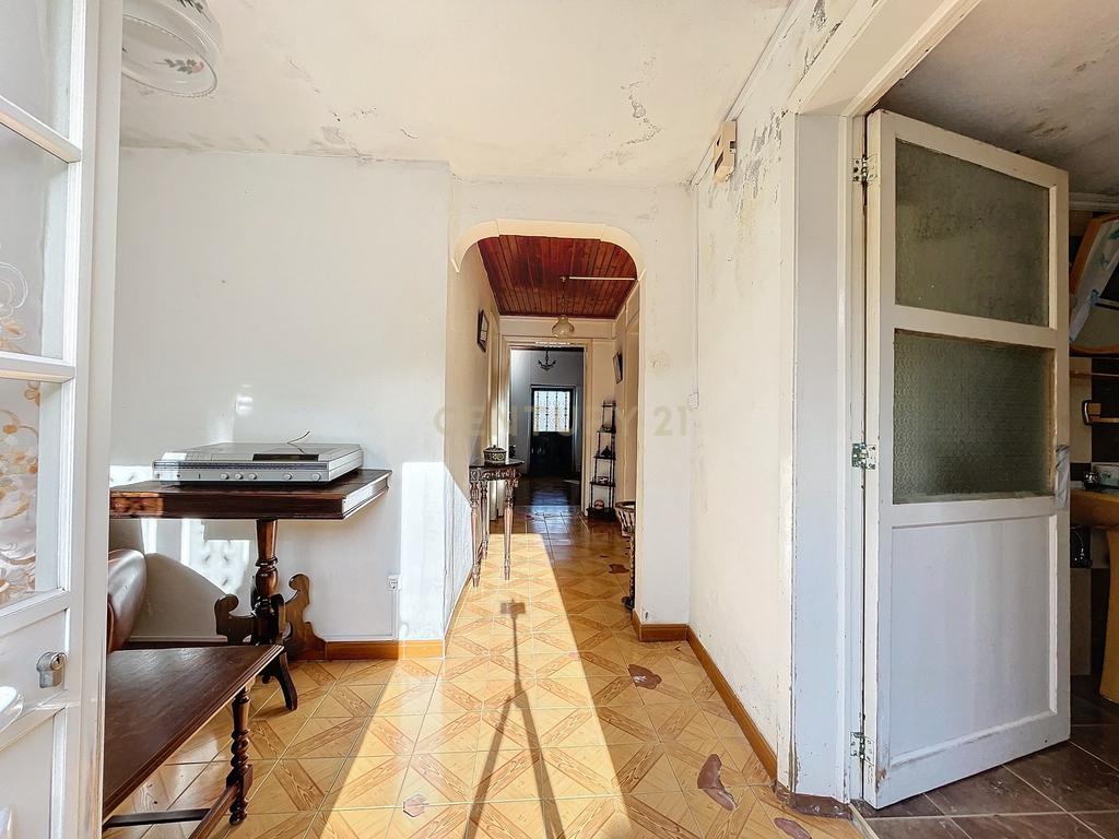Casa T3 com espaço para Arrumos nos Fundos - Image 10