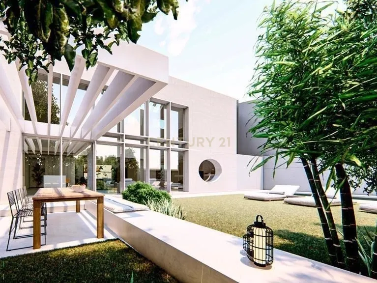 Moradia Loft com 4 suites, Piscina e Jardim - Projecto aprovado - Image 3