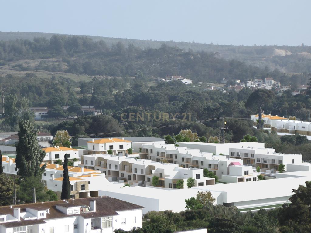 Terreno Urbano Maçã, Sesimbra C/ Projeto Aprovado para Moradia T3 - Image 8