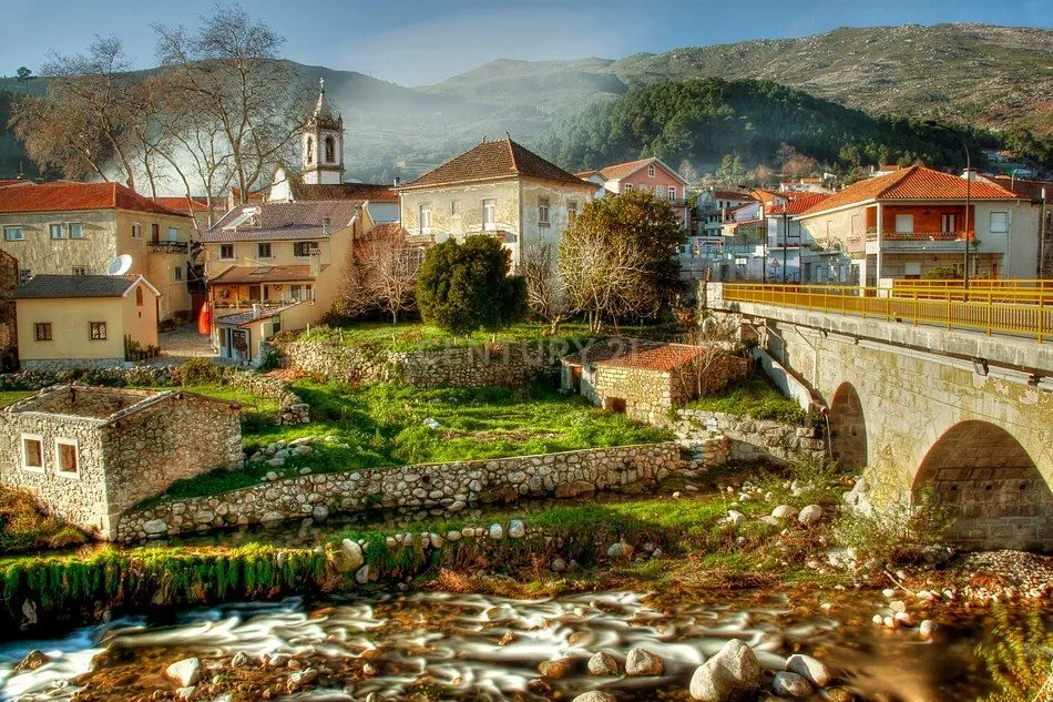 Moradia em Unhais da Serra - Image 2