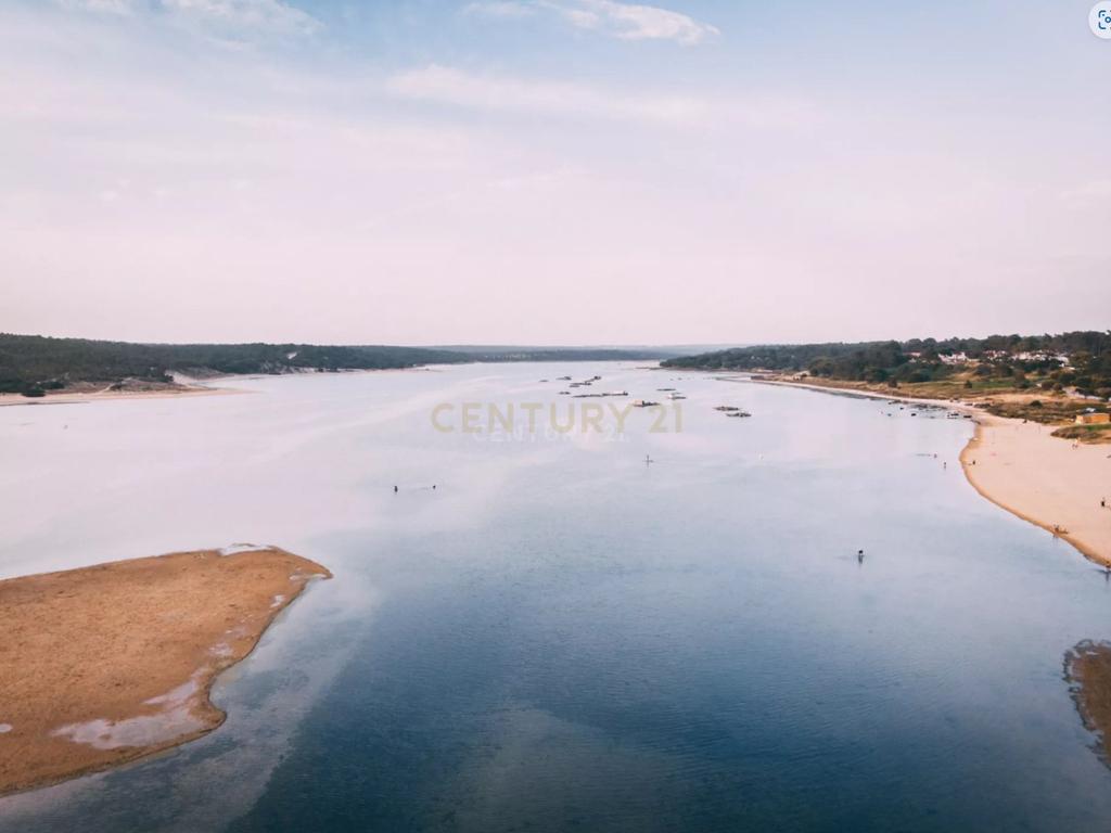 MORADIA T4 ISOLADA COM PISCINA – LAGOA DE ALBUFEIRA - Image 9