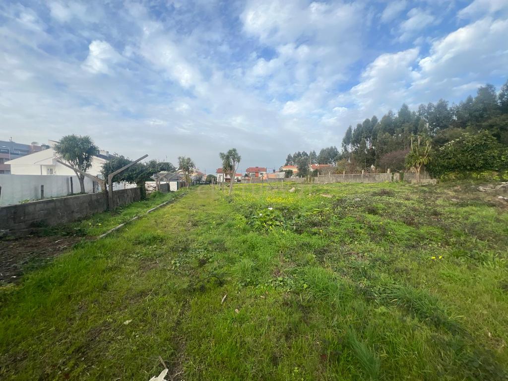 Terreno com PIP Aprovado em Canelas, Gaia, para Construção de 12 Moradias - Image 4