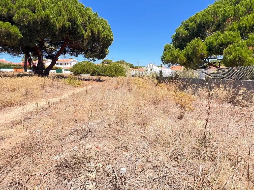 Terreno de 5760 m² em Colares, na área do Banzão, com PiP, para 10 moradias - Image 7