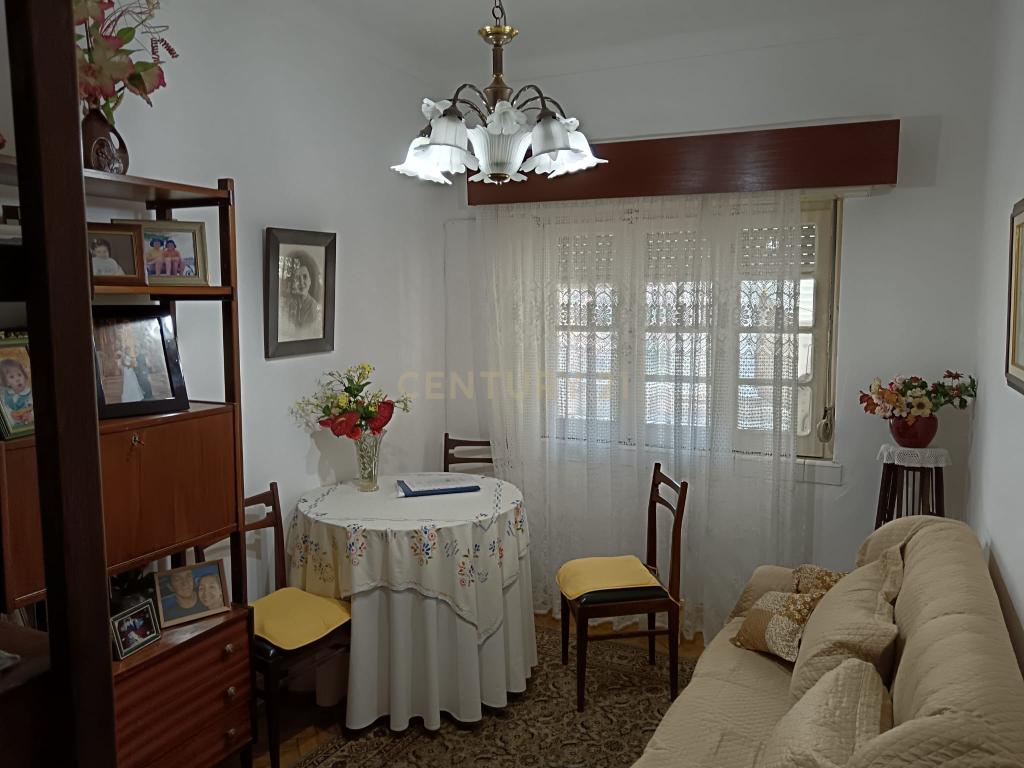 Edifício habitação com 2 pisos mais sótão, Zona Matadouro em Castelo Branco - Image 6