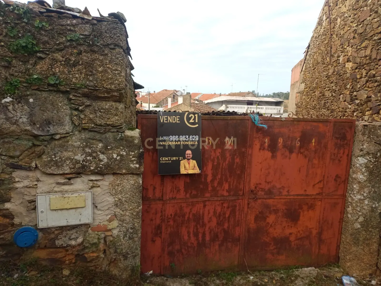 Palheiro em Palvarinho, Salgueiro do Campo,Castelo Branco - Image 1