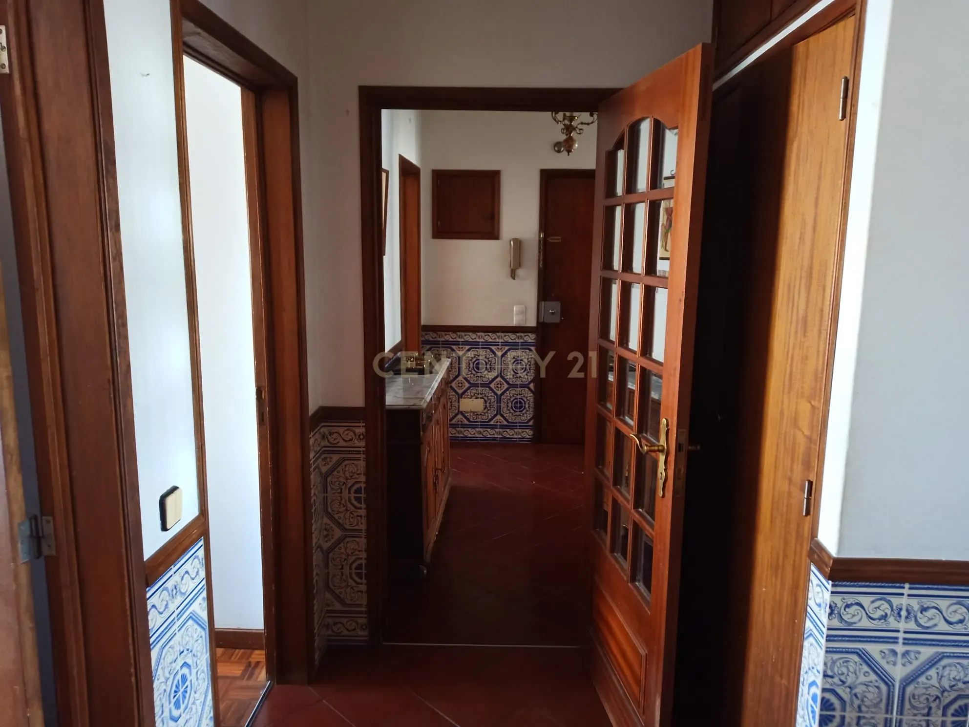 Apartamento T3, Rua Cardeal da Mota, em Castelo Branco - Image 2