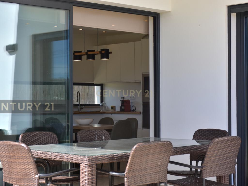 Luxo e Tranquilidade em Sagres: Uma Moradia Contemporânea à espera de ser sua! - Image 7