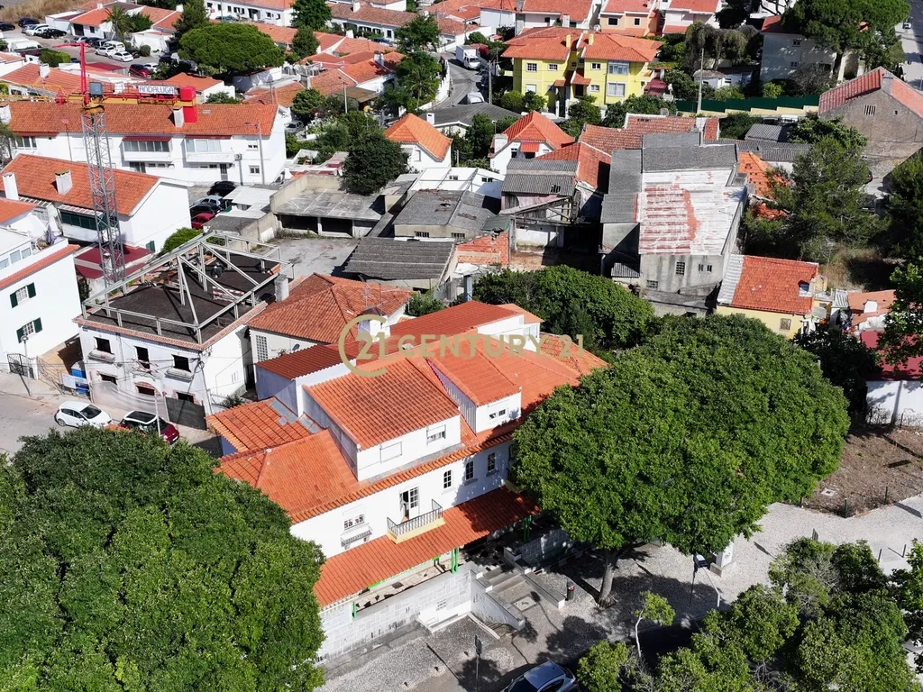 Prédio com terreno de 1200m2 no centro de Cascais | Zona Premium - Image 8