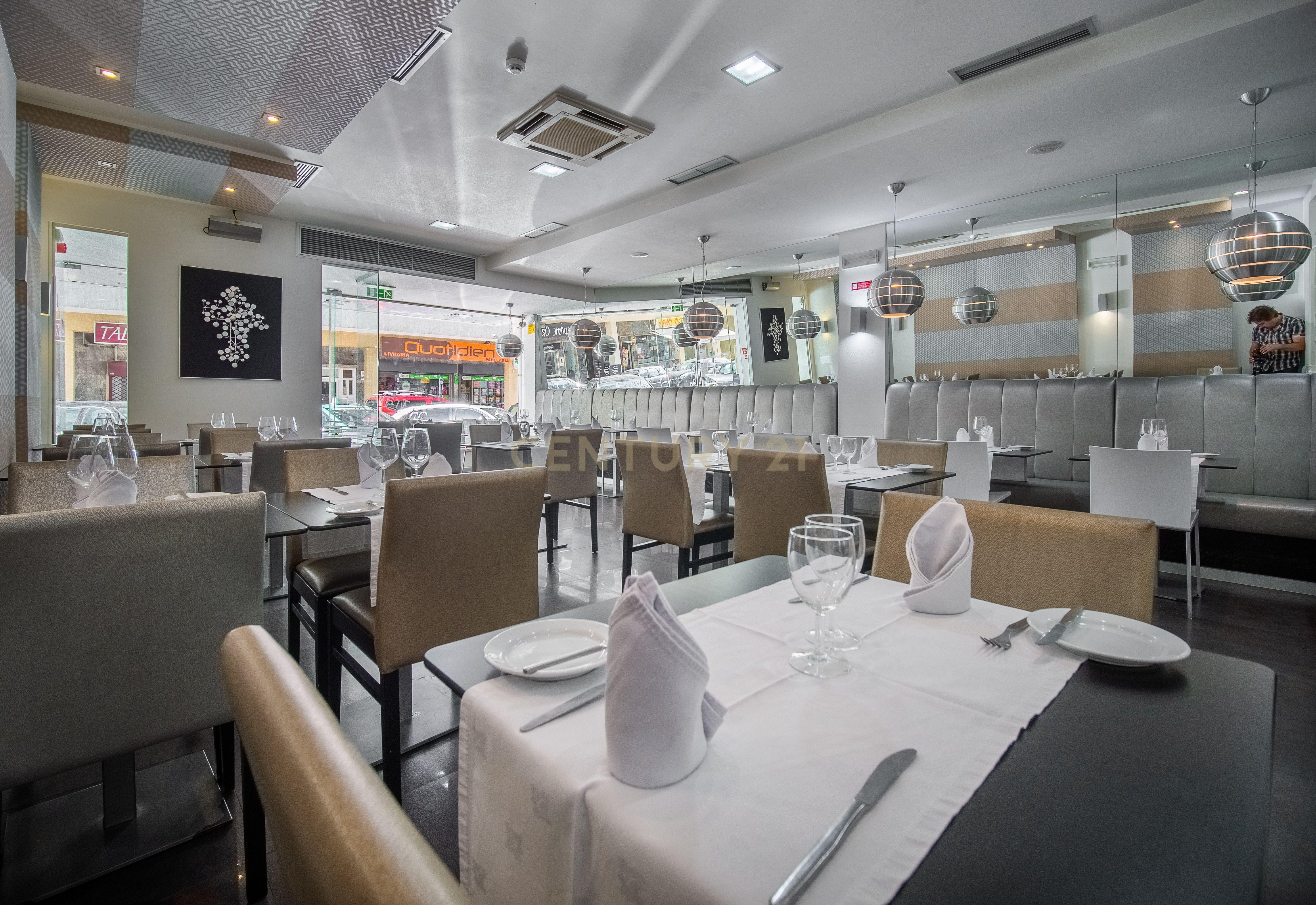Vende se Restaurante típico - Equipado - Almada - Image 1