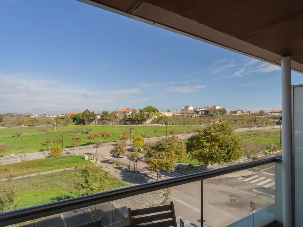 Apartamento com parqueamento, vista mar, nos Capuchos, Caparica - Image 16