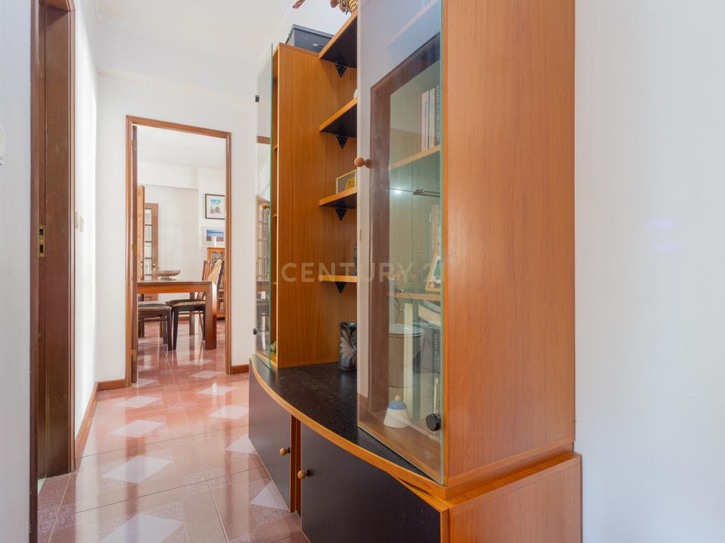 Apartamento T3 Loures, Infantado - Image 9
