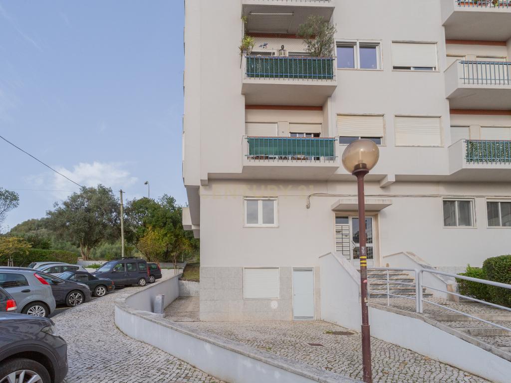 Apartamento T1 Carnaxide - Cozinha Independente - Transportes - Estacionamento - Image 15