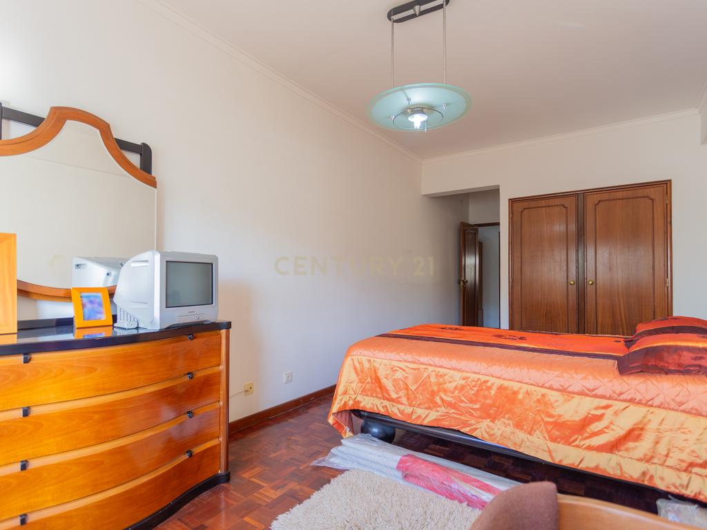 Apartamento T3 Loures, Infantado - Image 17