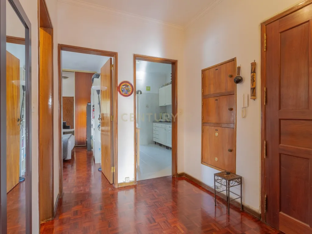 Apartamento T1 Carnaxide - Cozinha Independente - Transportes - Estacionamento - Image 13