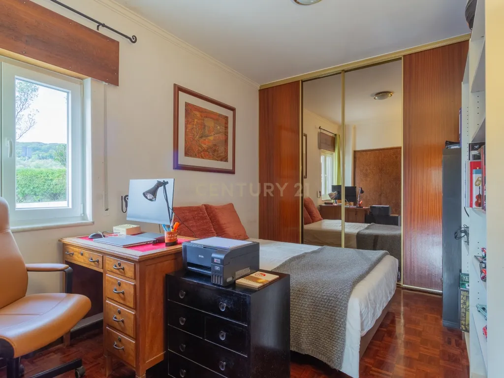 Apartamento T1 Carnaxide - Cozinha Independente - Transportes - Estacionamento - Image 3