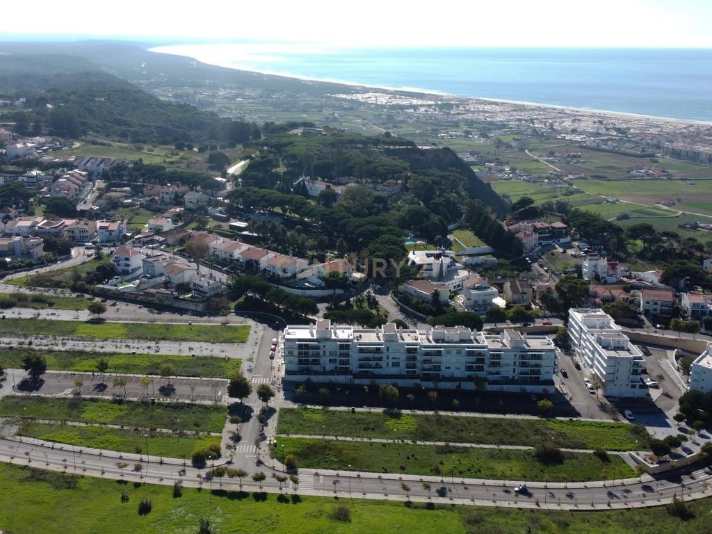 Apartamento com parqueamento, vista mar, nos Capuchos, Caparica - Image 23