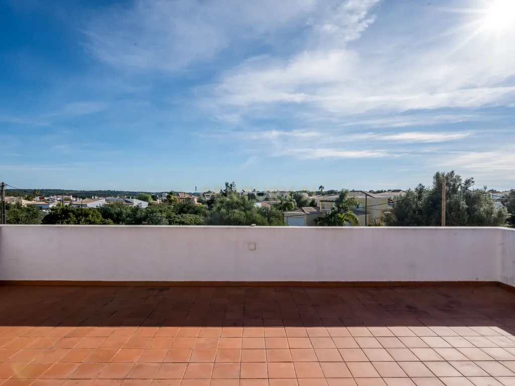 Moradia T4 com Piscina no Monte Canelas, Portimão - Image 36