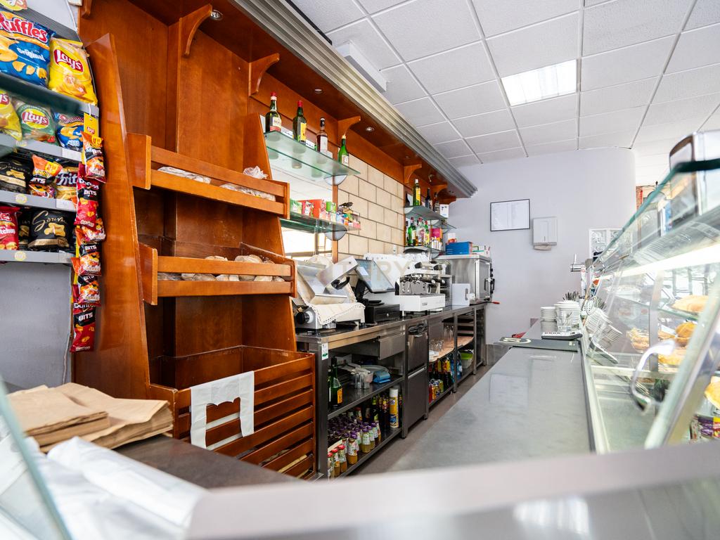 Trespasse de Café, Pastelaria/ Padaria, Snack-Bar/ Charcutaria e negócio no Sobralinho - Image 5