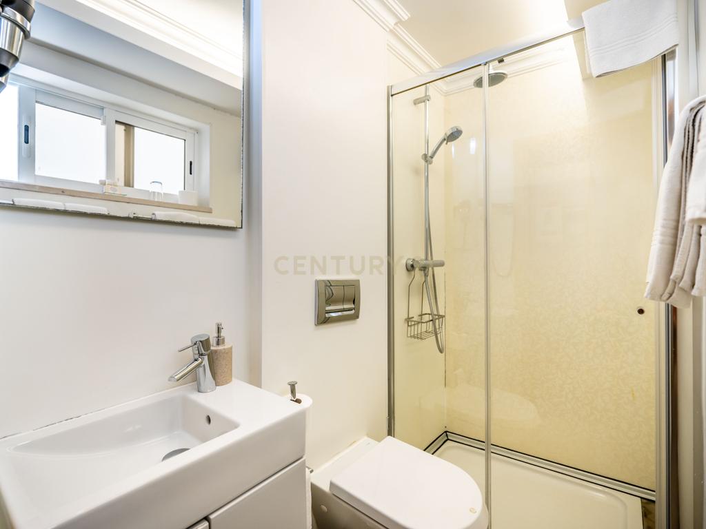 Guesthouse em Pleno Funcionamento no Coração de Portimão - Image 18