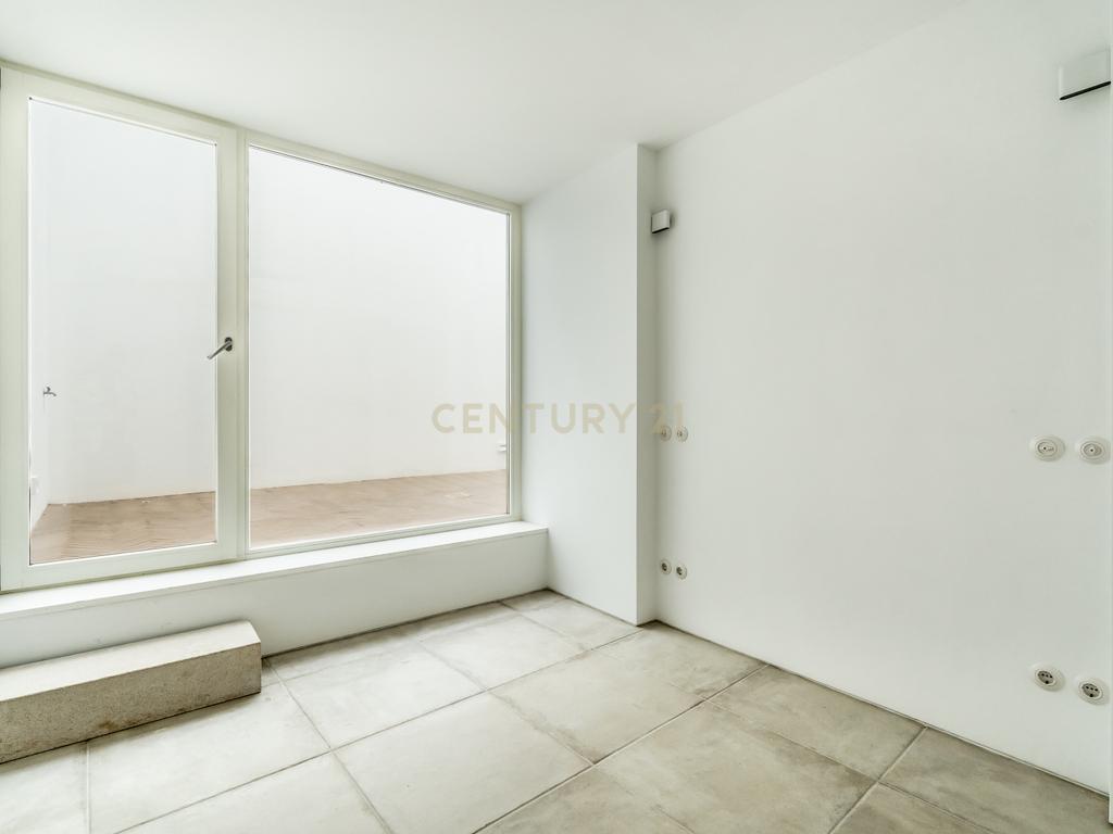Moradia em primeira linha Mar com piscina no Terraço. Com uma Vista única! - Image 32