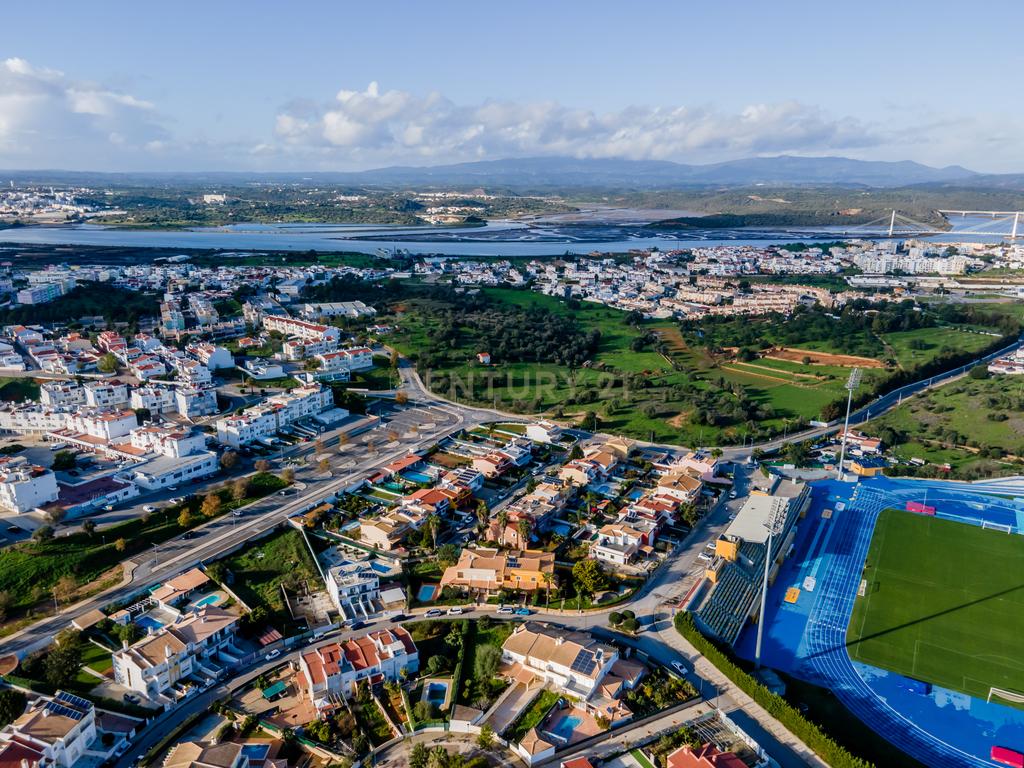 Moradia com 6 quartos - Image 9