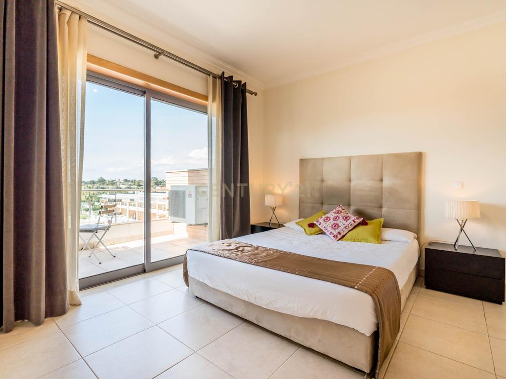 Encantadora moradia T2 em Vila Branca, Albufeira - Image 14