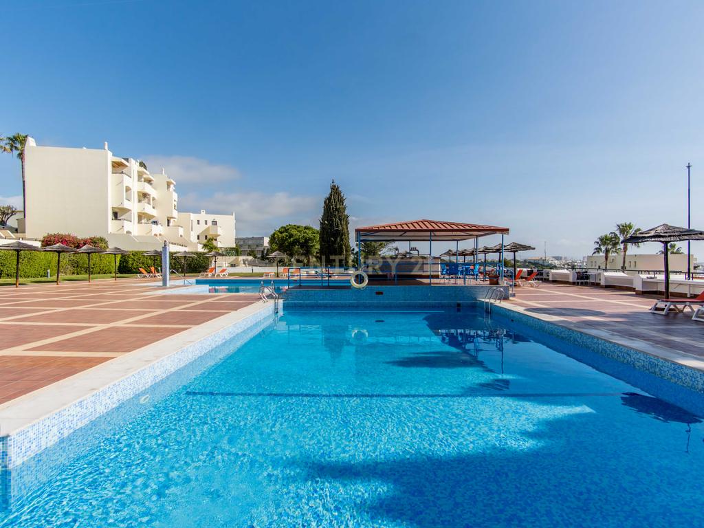 Apartamento T1 com vista mar a 800 metros do centro histórico e da praia de Albufeira - Image 20
