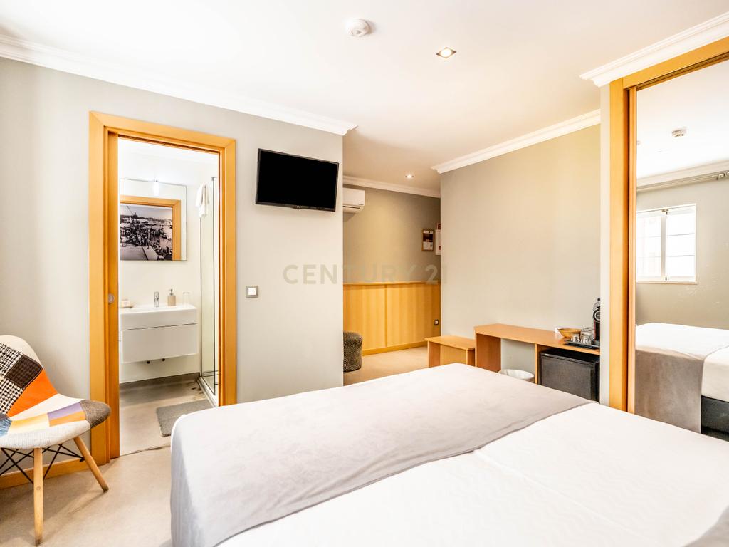 Guesthouse em Pleno Funcionamento no Coração de Portimão - Image 22