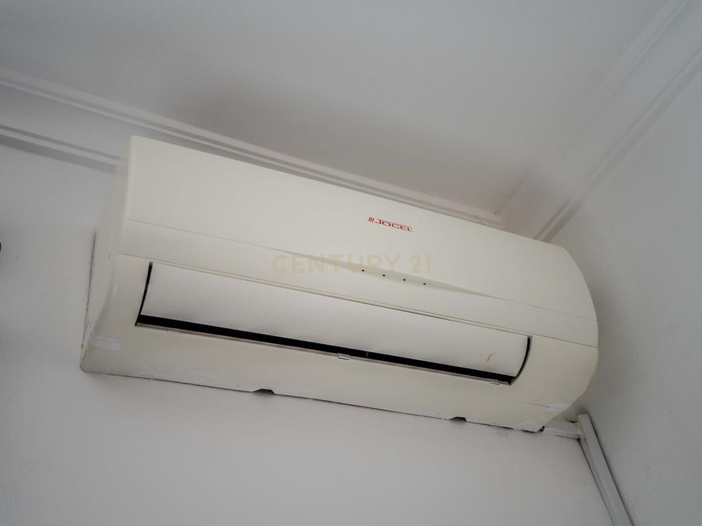 Apartamento T3 com áreas generosas, Garagem em Box, em Portimão - Image 8
